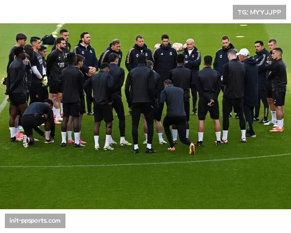 在马德里足球科技大会上，参展商演示用于欧冠训练的轻量化球员护具传感器